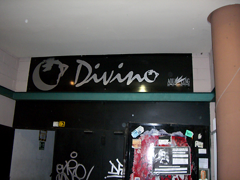 Divino Aqualung in Madid, Spain