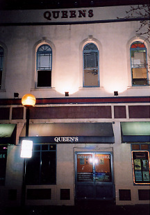 Venue : The Queen's Hotel