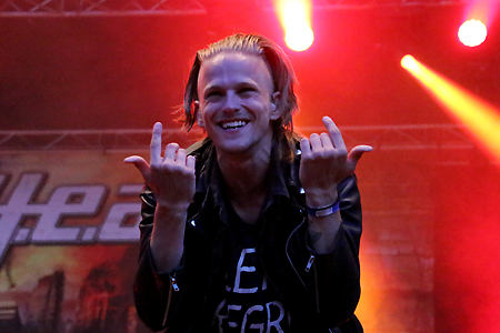 Danger Danger at Vasby Rock Festival 2015 in Upplands Vasby, Sweden #5 : Erik from H.E.A.T