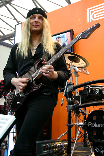 Music China Pic #4