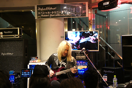 Rob at Clinic in Tokyo, April 10, 2014 #1