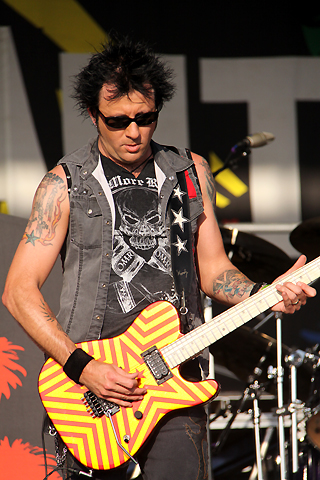 Rocklahoma 2009 Pic #44 : Warrant Live!!! #4