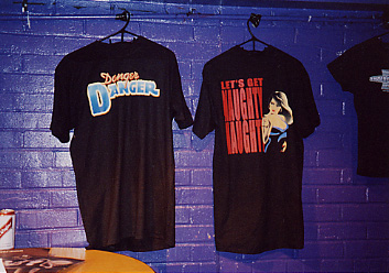 Pic#10 : "the return of the origial classic D2 T-shirt!"